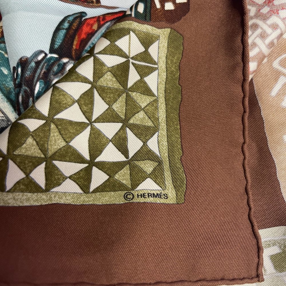 Hermes scarf Carre 90 Browns Silk100% - Picture 10 of 11
